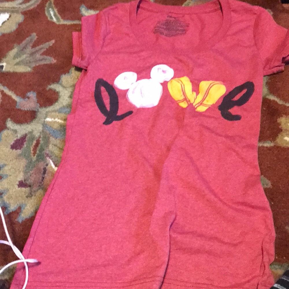 Disney Love ❤️ Mickey feet Shirt